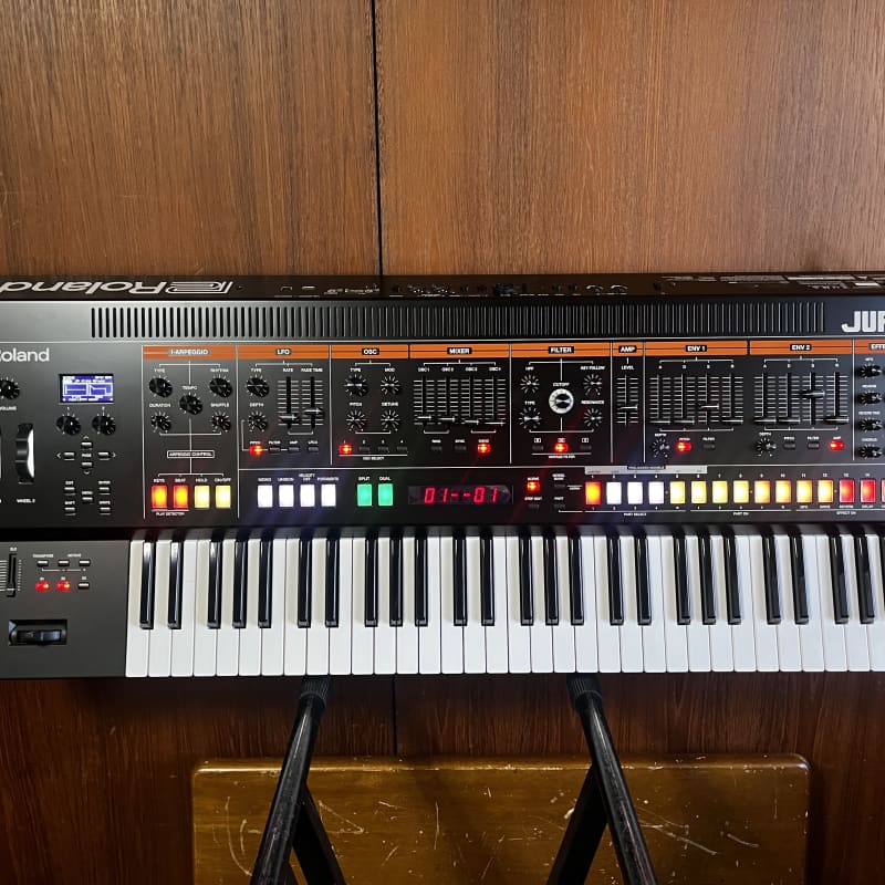 2019 - Present Roland Jupiter-X 61-Key Synthesizer Black - used Roland              Synthesizer