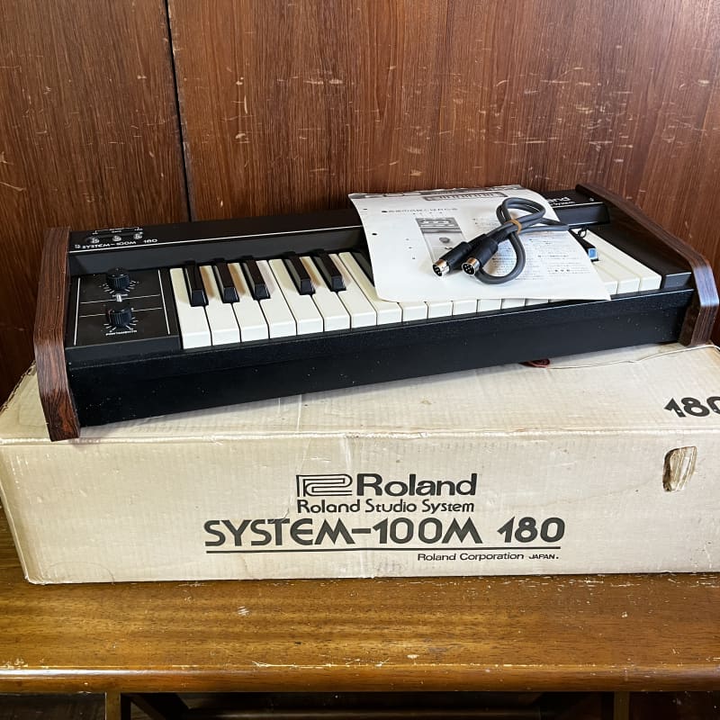 Roland System 100m 180 - used Roland              Keyboard