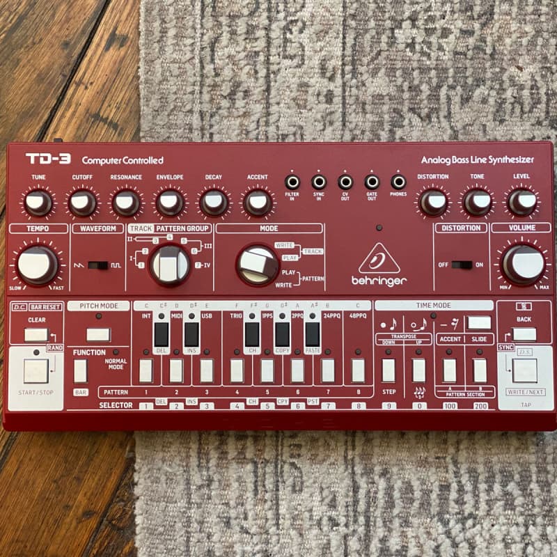 2019 Behringer TD-3 RD Analog Bass Line Synth Red - used Behringer            Analog   Synth