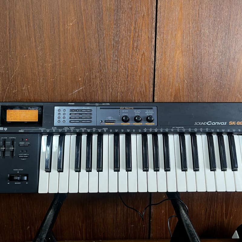 1998 - 2001 Roland SK-88 Pro Sound Canvas 37-Key Synthesizer B... - Used Roland  Keyboard