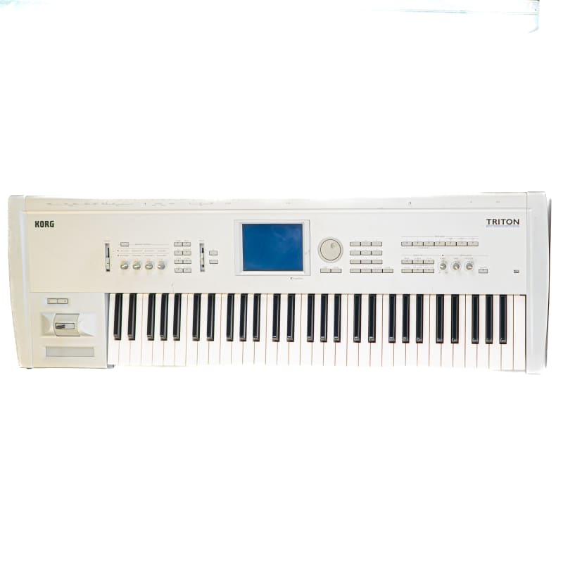 1999 - 2000 Korg Triton 61-Key 62-Voice Polyphonic Workstation... - used Korg      Workstation        Keyboard
