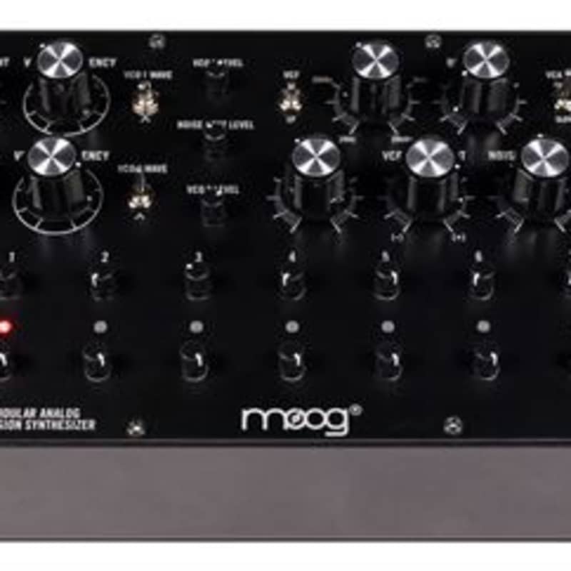 Moog DFAM - new Moog            Analog
