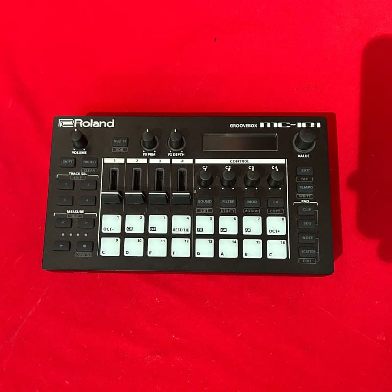 Roland GROOVEBOX MC-101 - used Roland   Grooveboxes