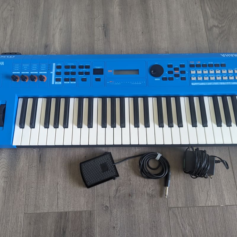 2000s Yamaha MX49 Blue - Used Yamaha  Keyboard