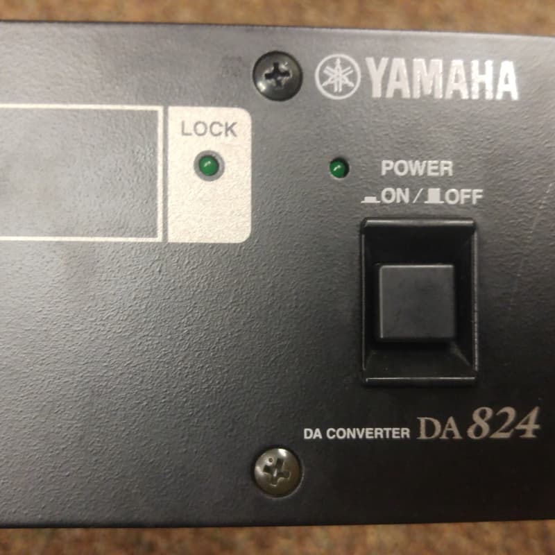 Yamaha Yamaha DA824 digital to analog converter with AES Card ... - Used Yamaha        Analog