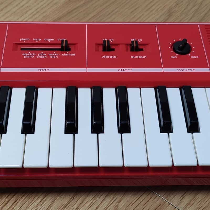 1980s Casio Casiotone MT-11 Red - used Casio  Vintage Synths             Synth