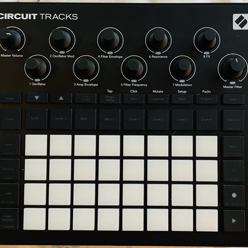 2021 - Present Novation Circuit Tracks Groovebox Black - Used Novation    GrooveBox