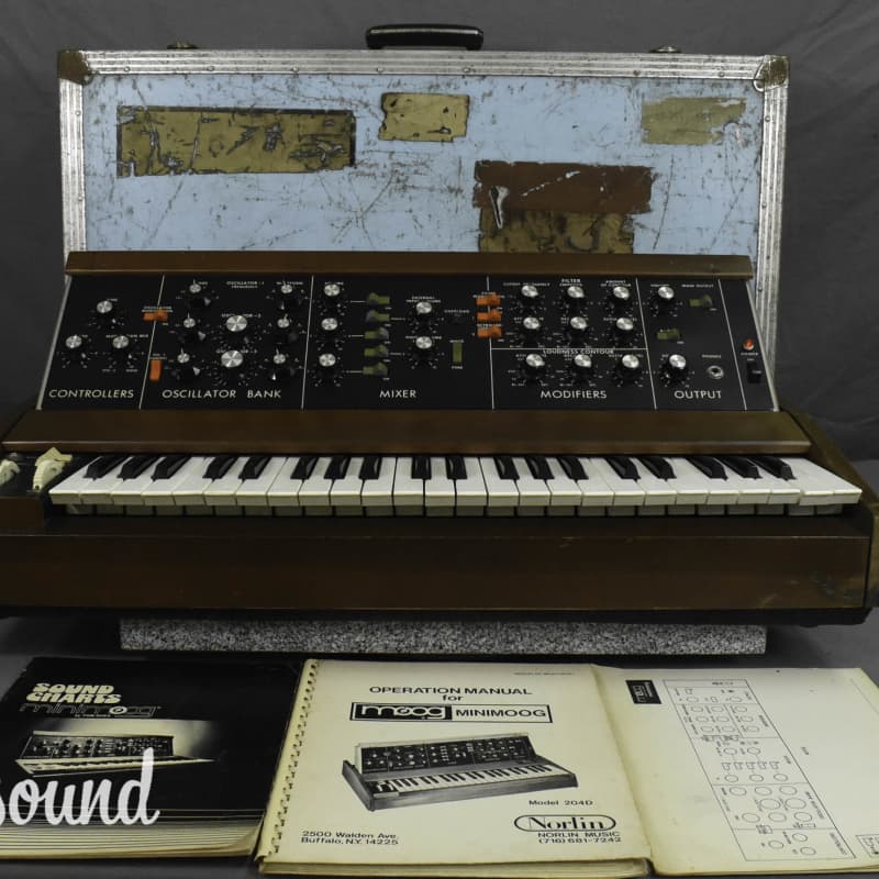 Moog D Brown - used Moog  Monophonic Vintage Instrument         Analog  Synthesizer