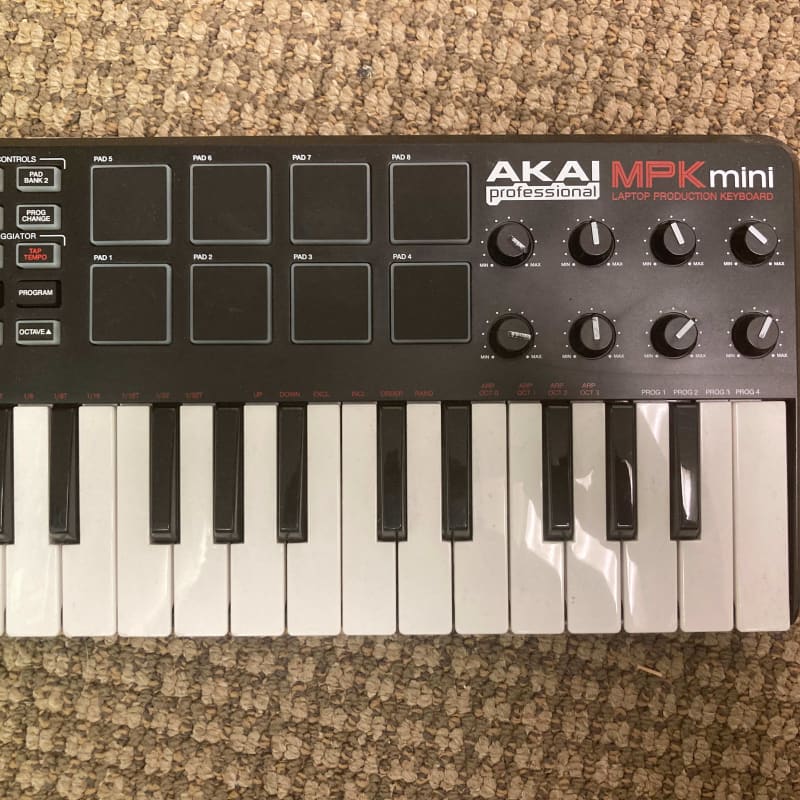 2012 - 2014 Akai MPK Mini 25-Key MIDI Controller Black - Used Akai  Keyboard       Controller