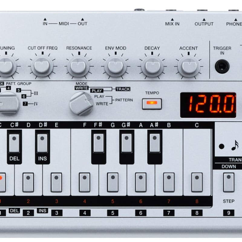 Roland TB-03 - new Roland               Synth