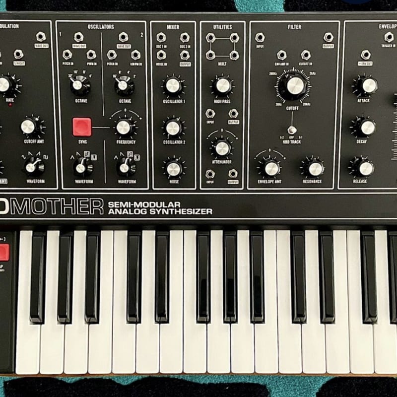 2020 - Present Moog Grandmother Dark 32-Key Semi-Modular Analo... - used Moog              Synthesizer