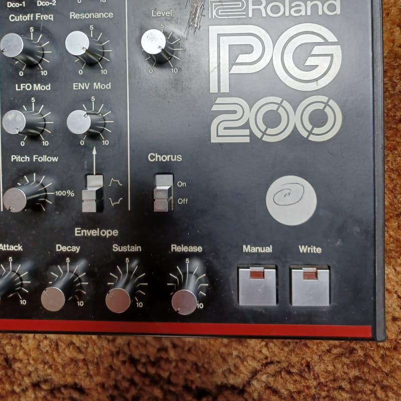 1990's Roland PG-200 Synthesizer Programmer Black - Used Roland     Midi