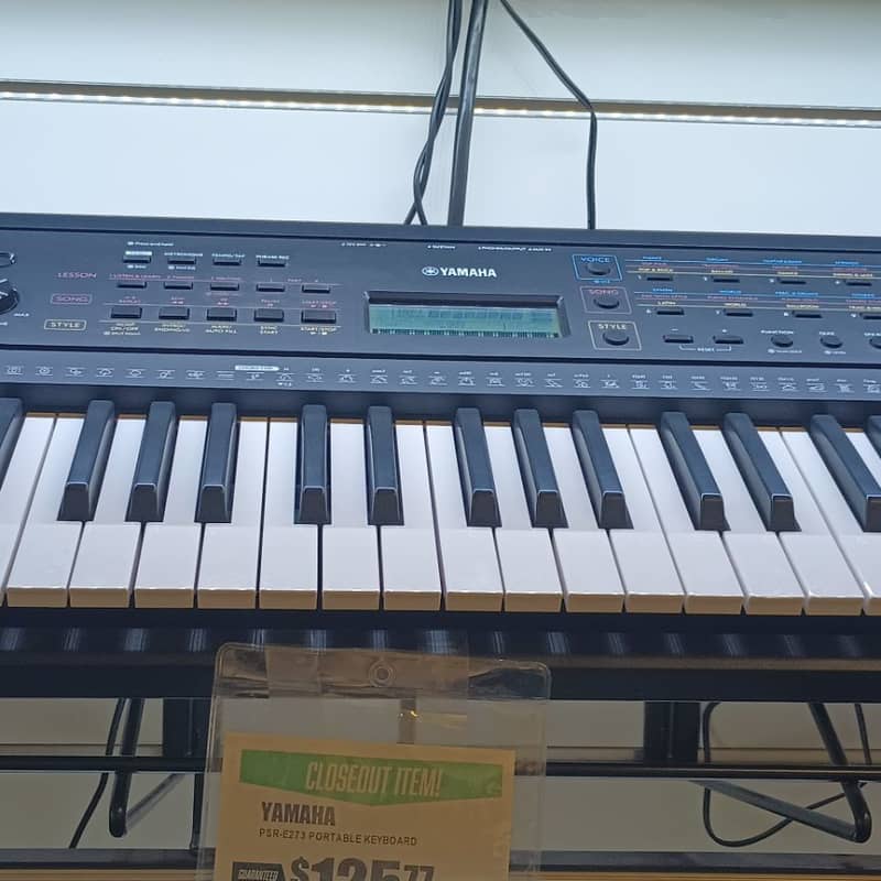 Yamaha SYPSRE273X - used Yamaha              Keyboard