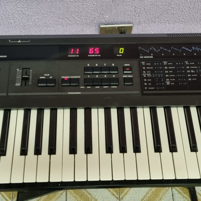 1985 Korg DW 8000 - used Korg  Vintage Synths          Analog  Keyboard Synth