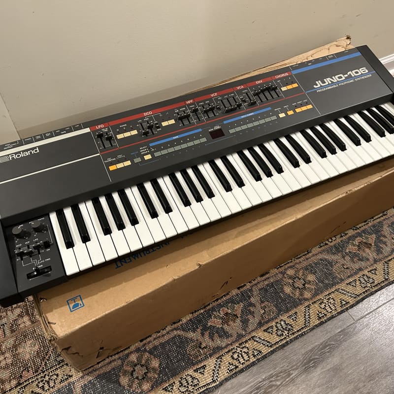 1980 s Roland Juno 106 Analog Synthesizer w Original Box - used Roland            Analog   Synth