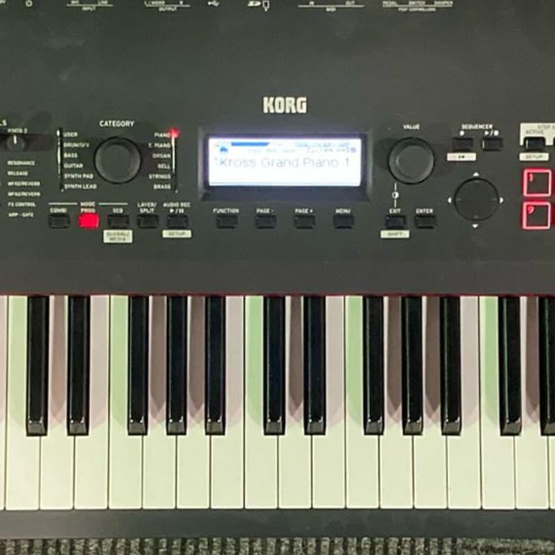 Korg Kross 2 88 - used Korg              Synthesizer