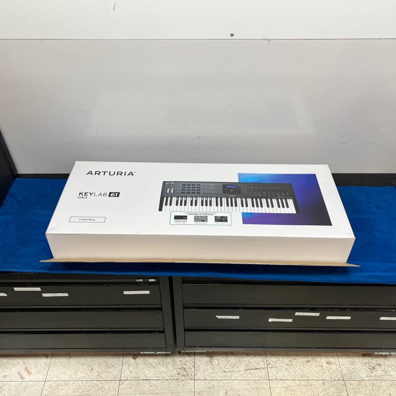 2018 - 2021 Arturia KeyLab 61 MkII MIDI Controller Black - used Arturia        MIDI Controllers      Keyboard
