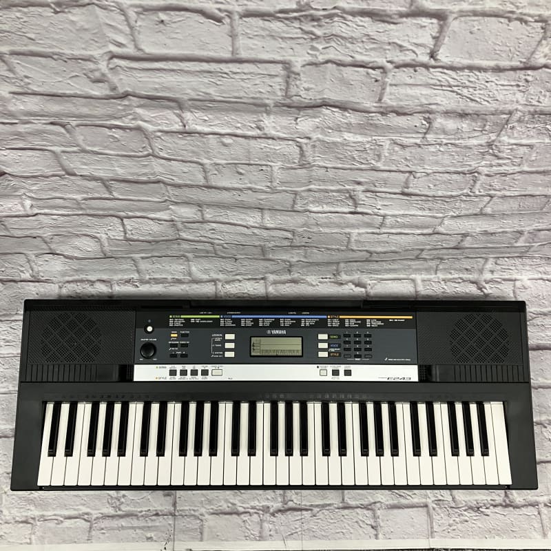 Yamaha PSR-E243 61-Key Electronic Keyboard - used Yamaha              Keyboard