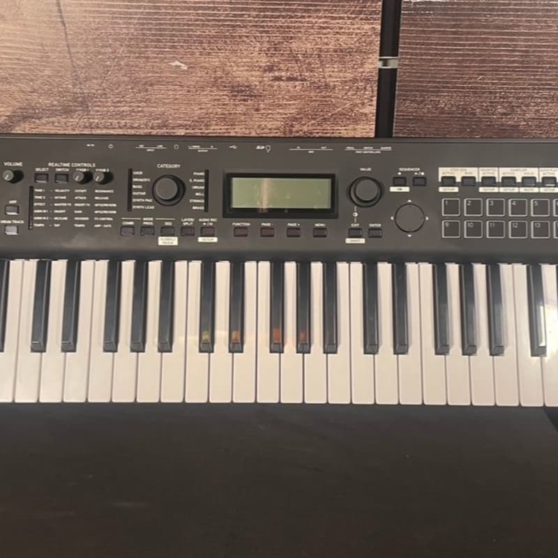 Korg KROSS 2 61 - Used Korg     Midi      Sequencer  Synth