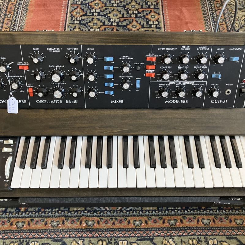 1971 - 1982 Moog Minimoog Model D 44-Key Monophonic Synthesize... - used Moog       Midi