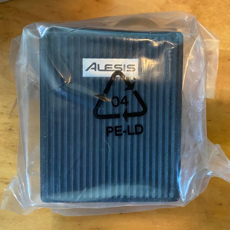 Alesis PS-100 Sustain Pedal (made by Fatar) - new Alesis              Keyboard Synth