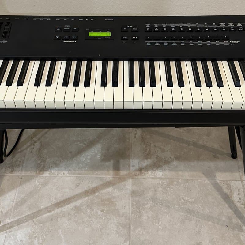 1996 Alesis QS8 Black - Used Alesis Piano Keyboard