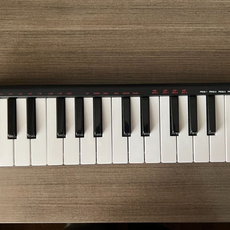 Akai LPK25 - used Akai        MIDI Controllers      Keyboard