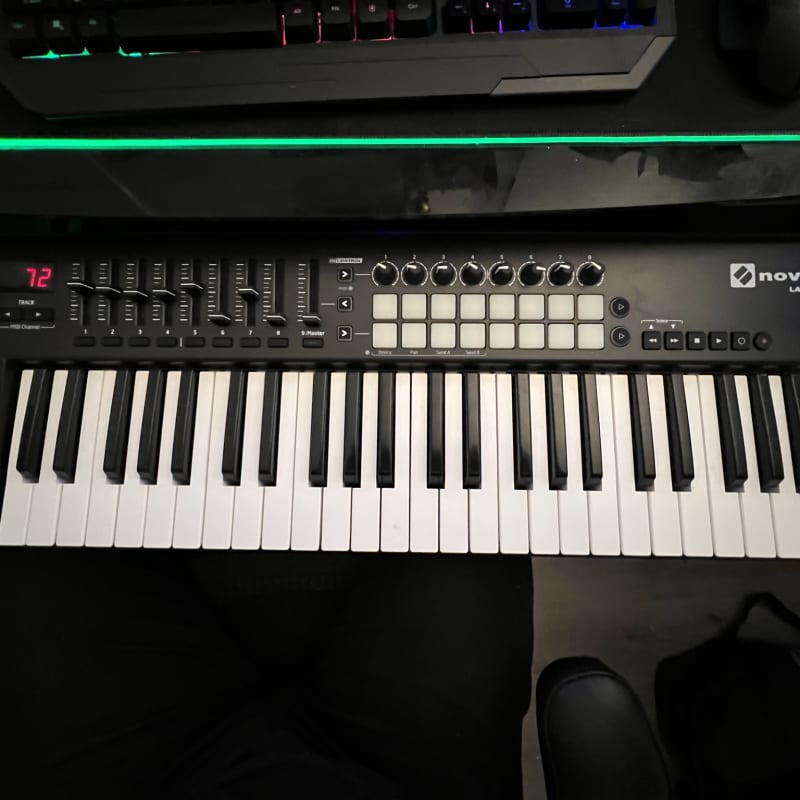 2015 - 2020 Novation Launchkey 49 Mk2 Black - used Novation        MIDI Controllers      Keyboard Synth