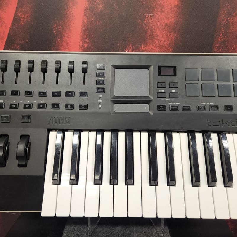 Korg Taktile 25 - used Korg        MIDI Controllers       Synth