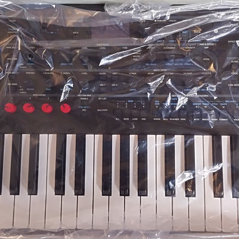 2021 to Present Korg MODWAVE /// 37-Key Wavetable Synthesizer ... - used Korg               Synth