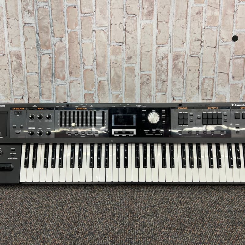 Roland VR-09 - used Roland               Synth