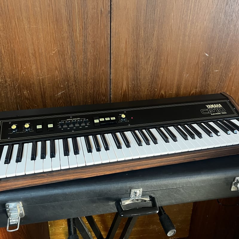 1979 - 1982 Yamaha CP10 Electronic Piano Black / Wood - Used Yamaha Piano