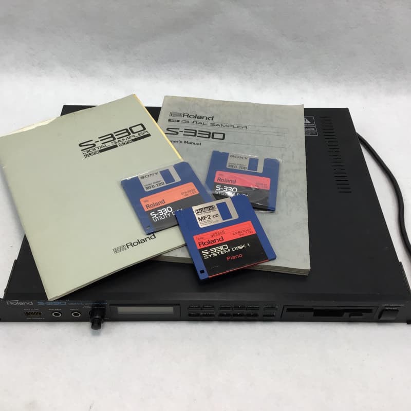 1987 - 1988 Roland S-330 Digital Sampler Black - used Roland         Sampler     Keyboard