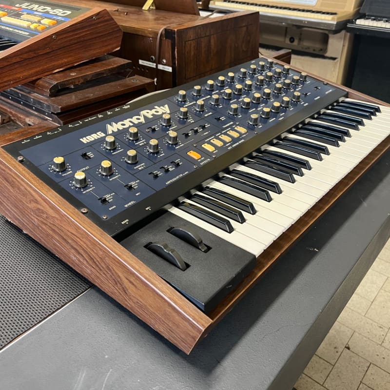 1980s Korg Mono/Poly Blue - used Korg        Keyboard