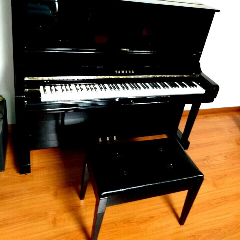 Yamaha U3 Glossy Black - Used Yamaha Piano