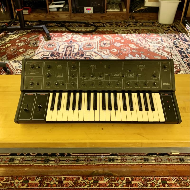 1970 Yamaha CS-10 analog synthesizer Noir - Used Yamaha      Vintage  Analog     Synth