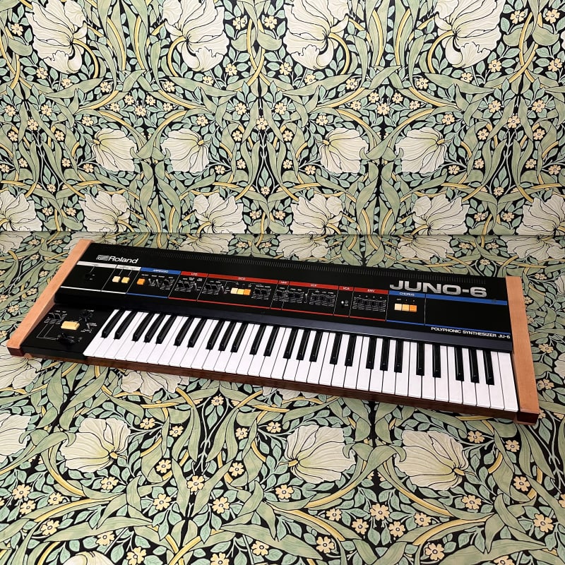 Roland Roland Juno 6 Polyphonic Synthesizer - used Roland               Synth