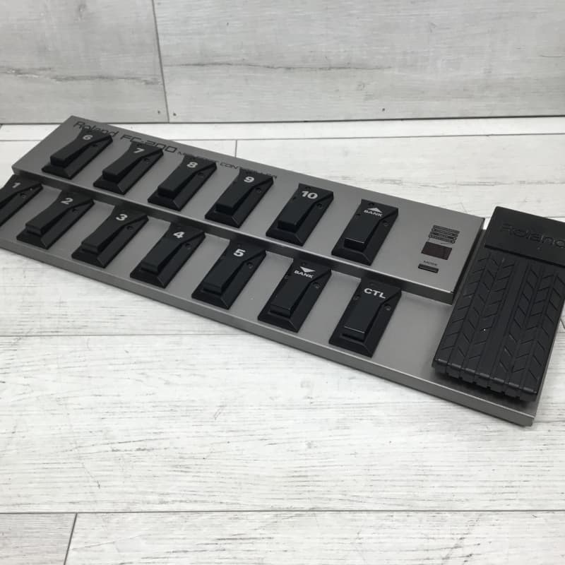Roland FC-200 MIDI FOOT CONTROLLER - Used Roland     Midi
