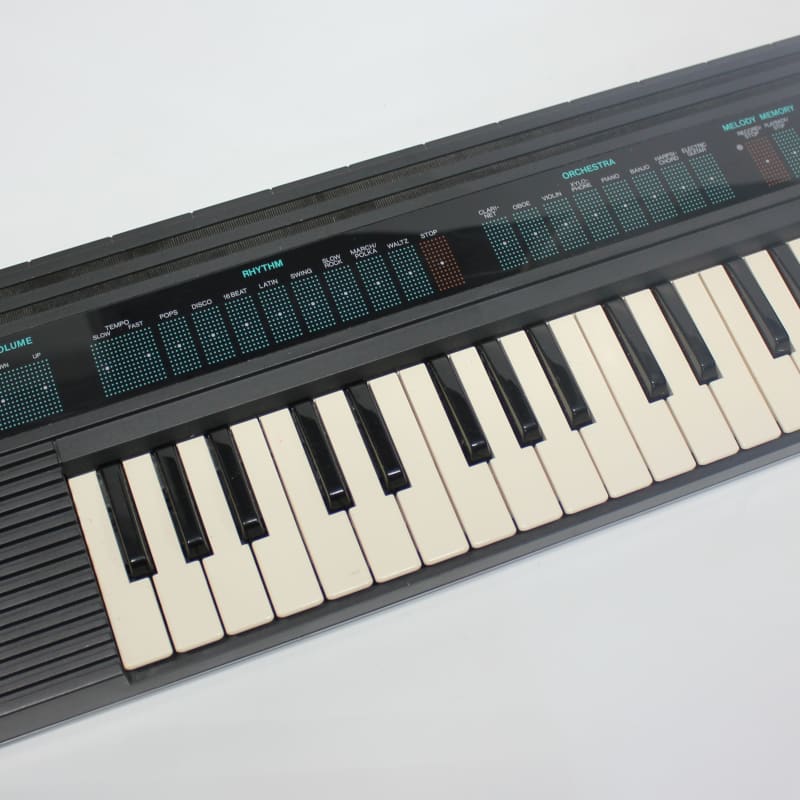 1987 Yamaha PSS-130 Synthesizer Black - Used Yamaha  Keyboard    Vintage