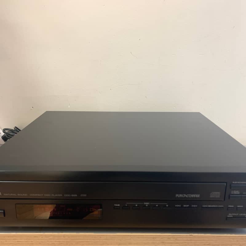 Yamaha Yamaha CDC-625 CD Changer - Used Yamaha      Vintage