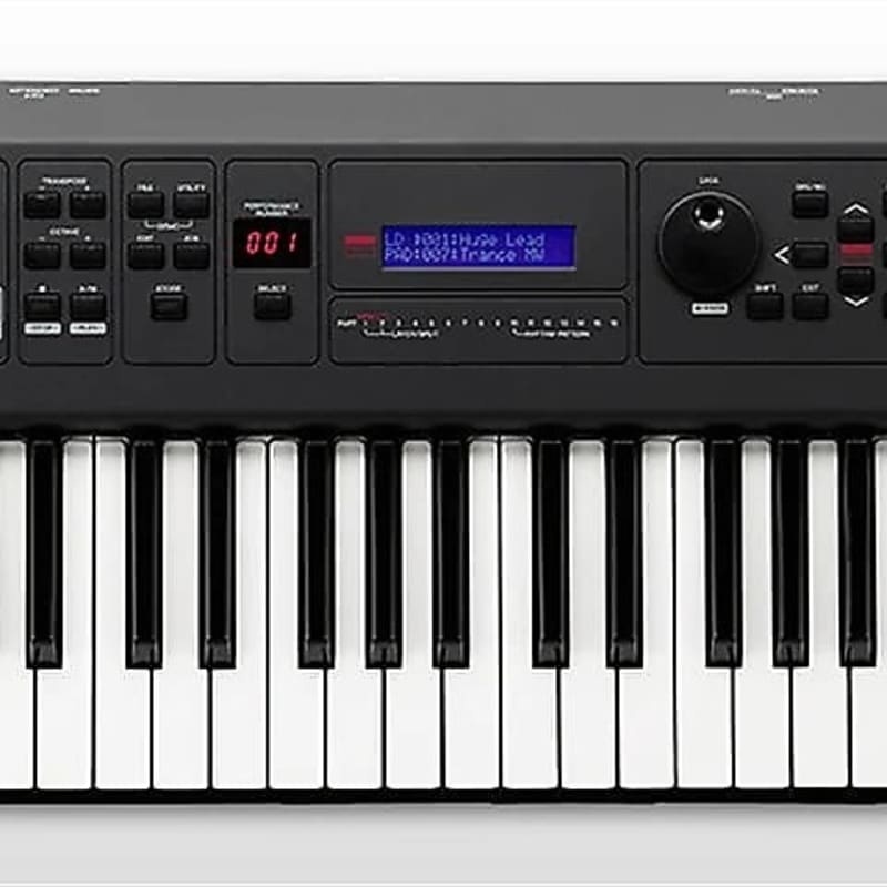 2016 - Present Yamaha MX49 Synthesizer Black - New Yamaha         Controller    Synth