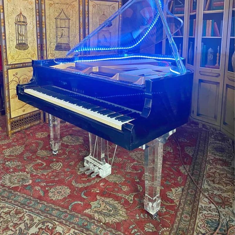 Yamaha Transparent Gloss - Used Yamaha Piano