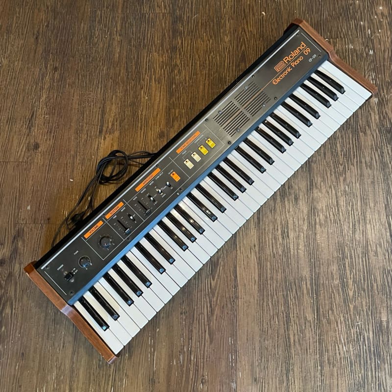 Roland EP-09 - used Roland              Keyboard