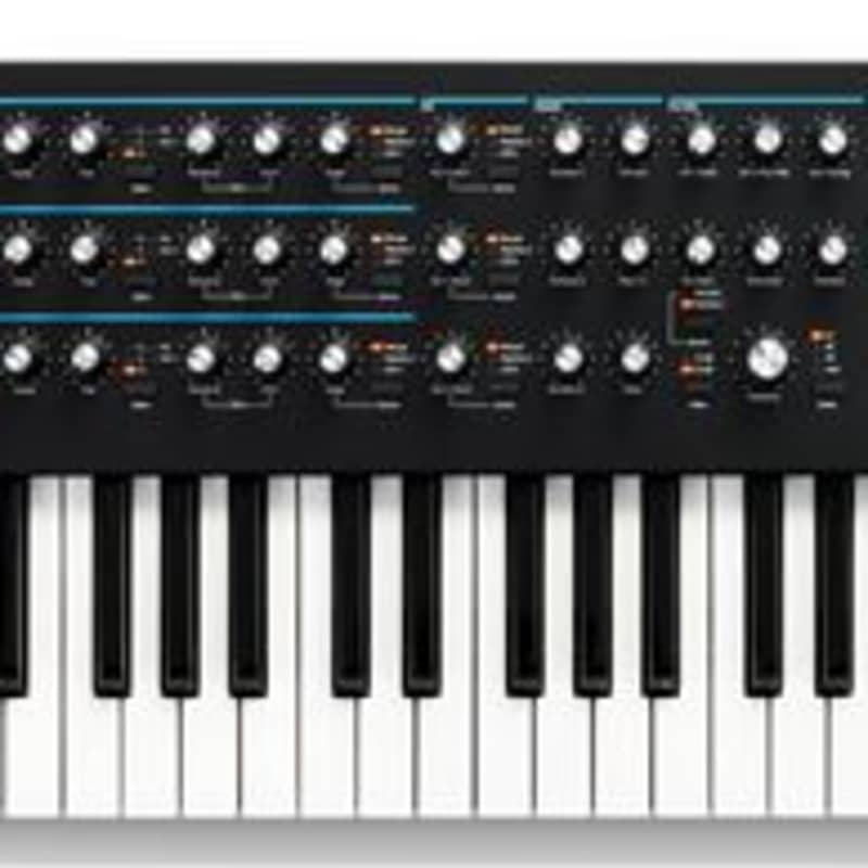 Novation SUMMIT - new Novation               Synth