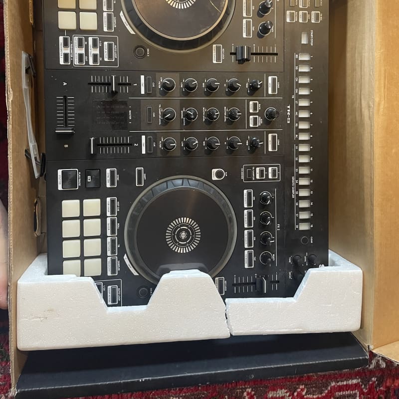 2010s Roland DJ-505 DJ Controller Black - Used Roland          Drum Machine