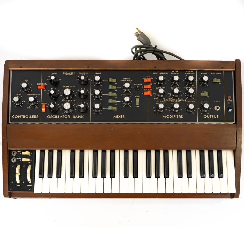 1977 Moog Minimoog Version 5 - used Moog  Vintage Synths          Analog  Keyboard Synth