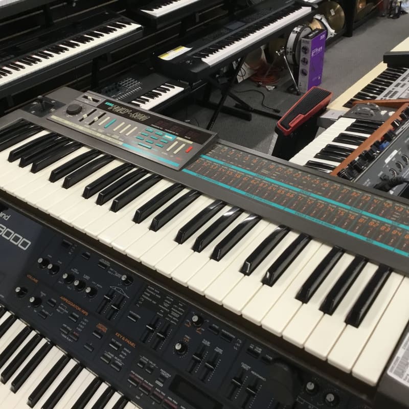 Korg Poly 800 - used Korg               Synth