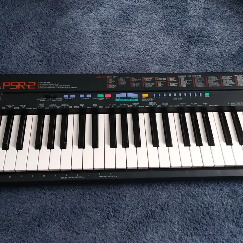 90s Yamaha PSR 2 Black - Used Yamaha  Keyboard    Vintage