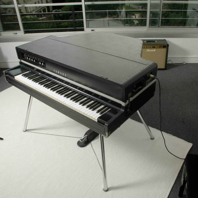 Yamaha CP70 CP80 - new Yamaha       Digital Piano