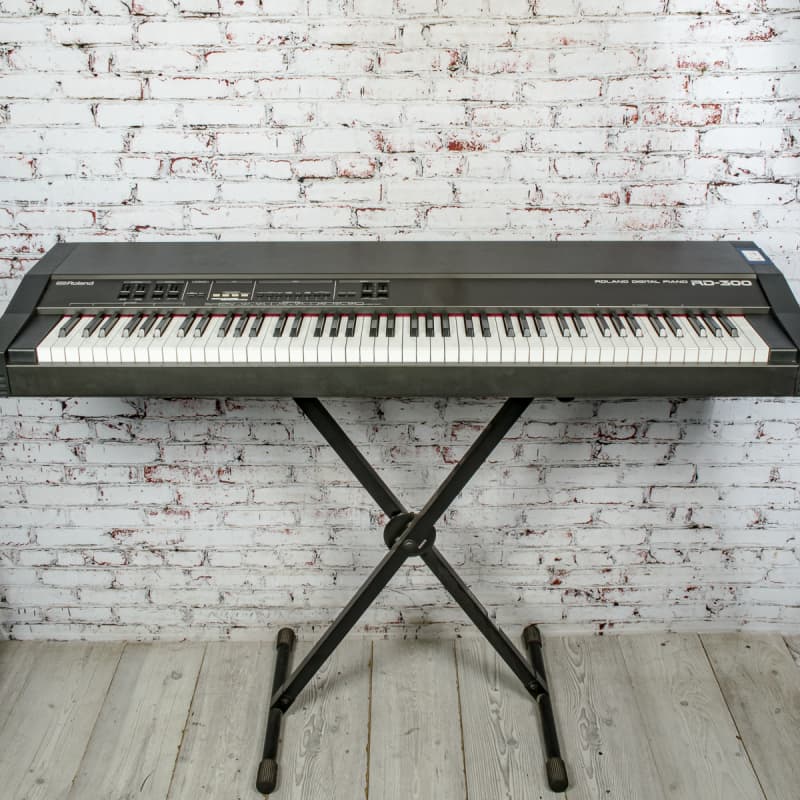 Roland - RD-300 - Full Size 88-Key Digital Piano, MIJ, w/ Road... - Used Roland Piano